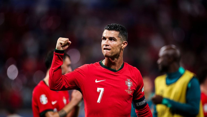 雷迪克表示球隊陣容中少了兩個內線 我看特拉奧雷挺合適的.